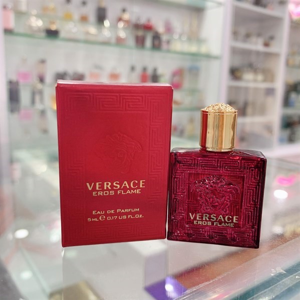Nước hoa nam Versace nào dành cho quý ông lịch lãm?